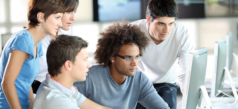 Becas en universidades con Amplios recursos y medios