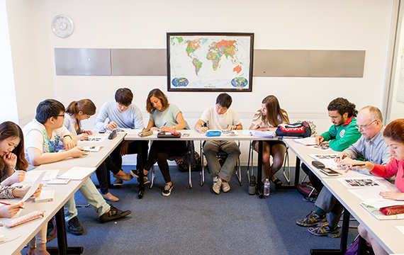 Curso de idiomas intensivo